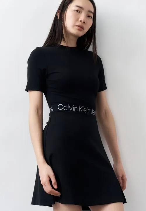 TAPE MILANO DRESS - Jerseykjole - black