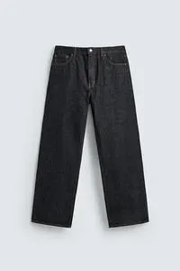 LOOSE FIT JEANS
