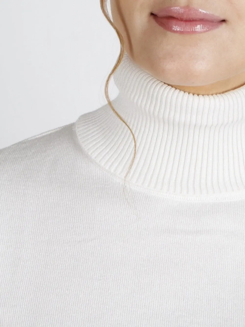 CASHMERE BLEND SWEATER