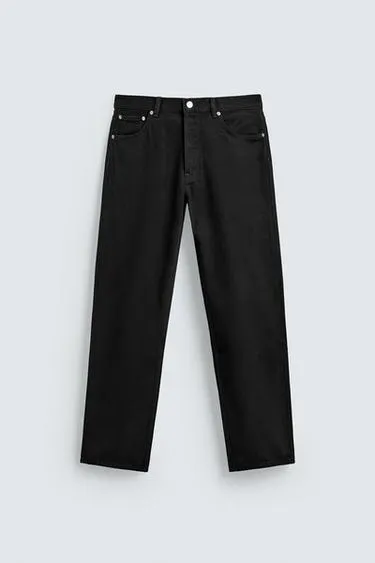 STRAIGHT FIT JEANS