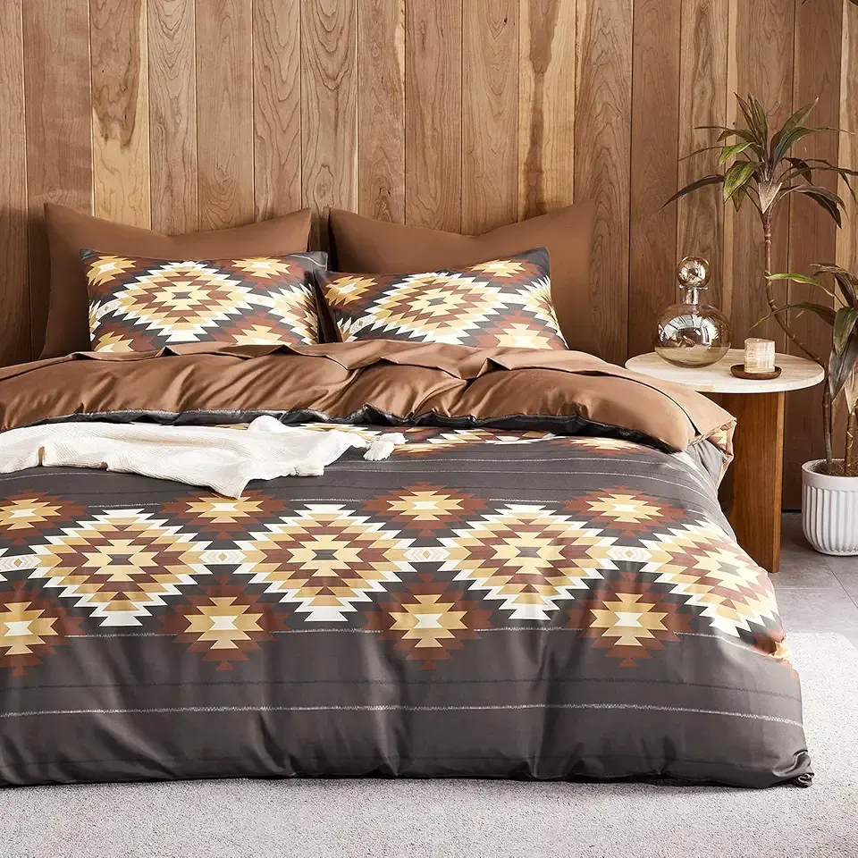 Wake In Cloud - Western Comforter Set, Aztec Southwestern Rustic Lodge Cabin Style with Geometric Stripe Pattern, Soft Lightweight Bedding, 3 Pieces, Chocolate Brown, King Size
