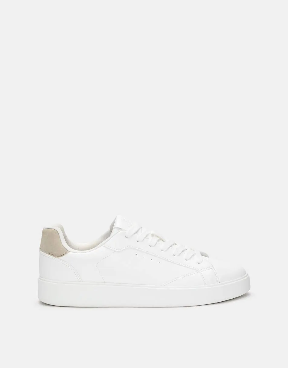 Pull&Bear Sneakers in white