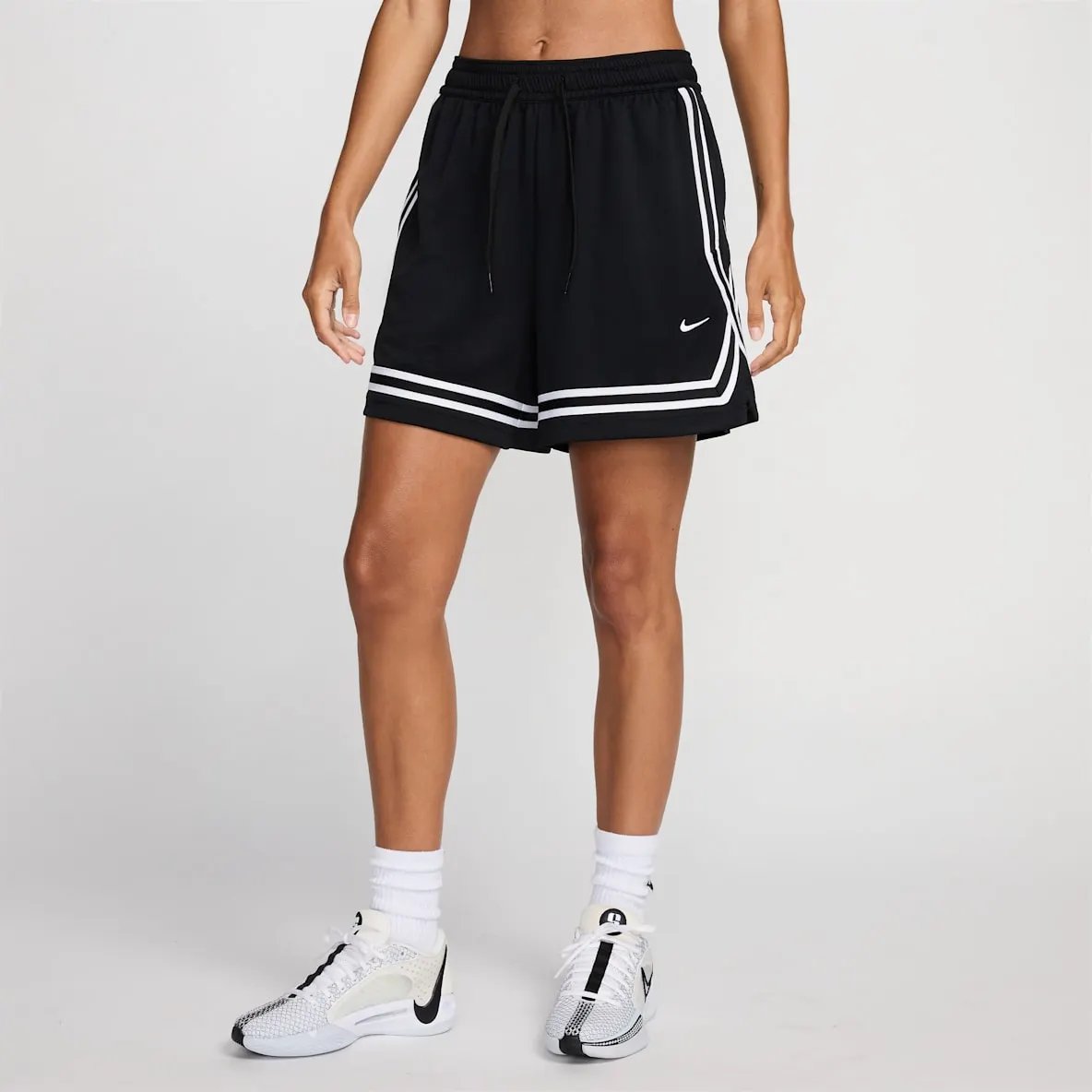 Dri-FIT basketshorts til dame (12,5 cm)