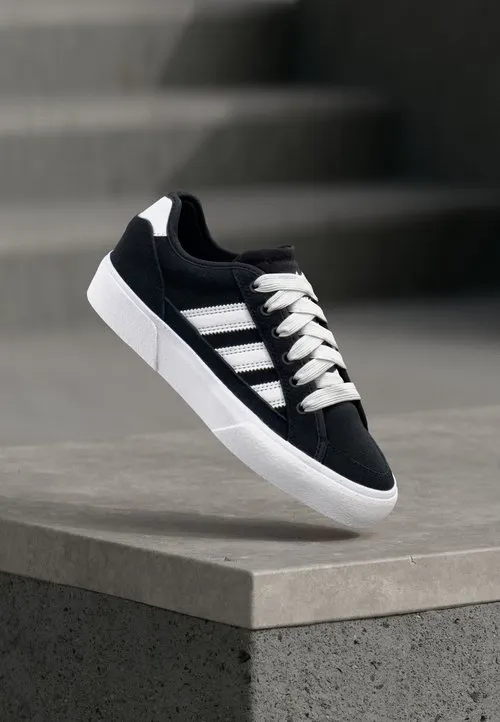COURT TNS PREMIERE UNISEX - Skatesko - core black/footwear white