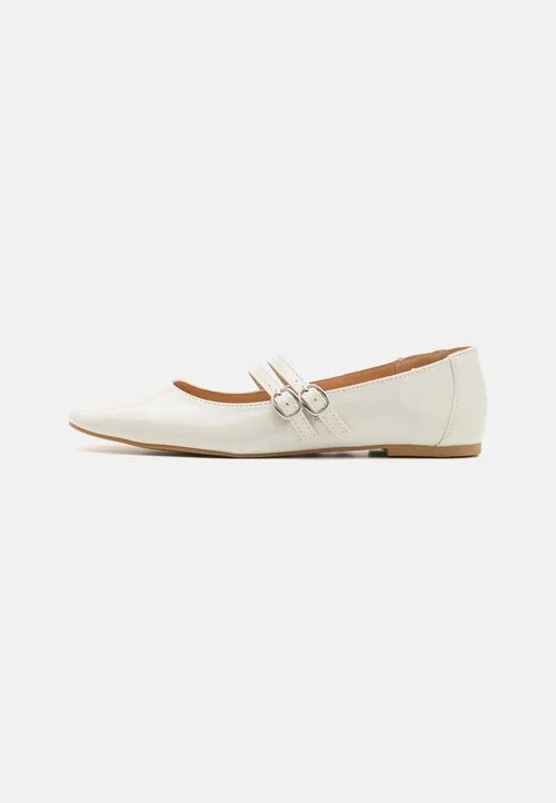 Ballerina med reim - off-white