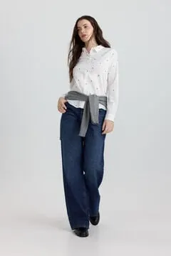 Camisa dibujo bordado