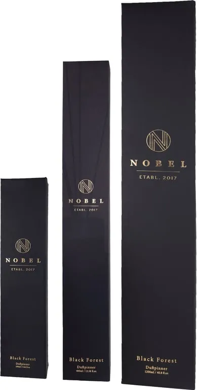 Nobel duftpinner svart, Black Forest 11x11x61 cm, 1200 ml glass, duftolje