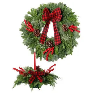 22" Fresh Holly Wreath & Centerpiece