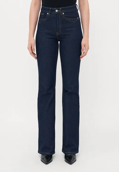 Flared fit ONLJUICY High waist - Flared jeans - dark blue denim