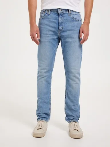 Levi's 512 Slim Taper Cherry