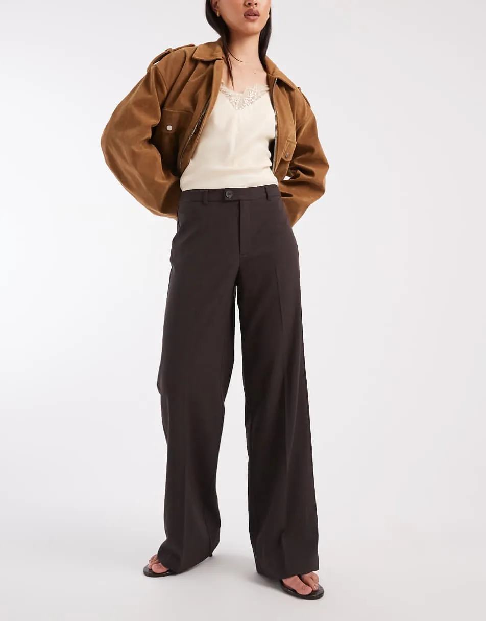 Vero Moda mid waist straight leg crease front trouser in chocolate melange