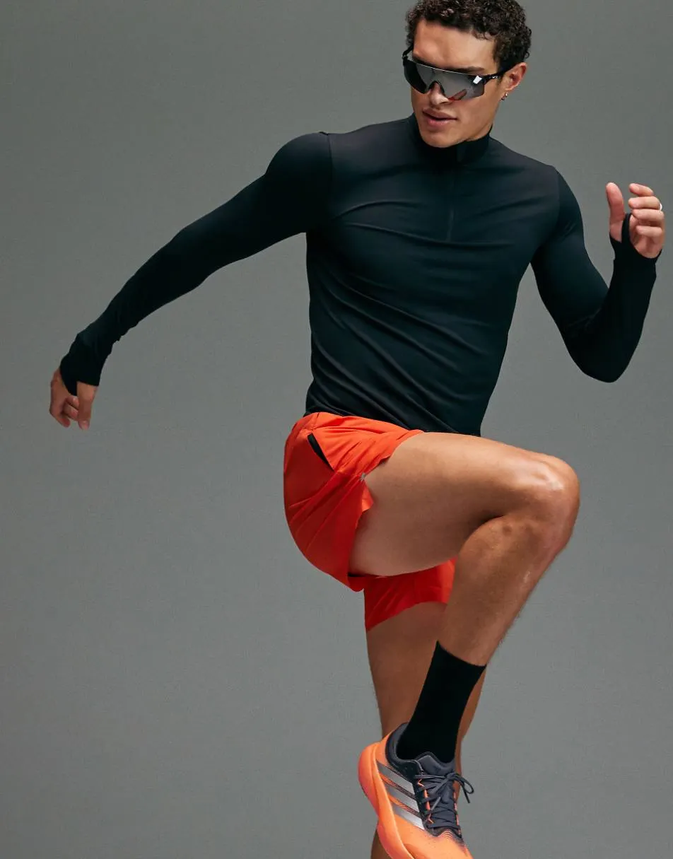 4505 Premium lightweight ultrasoft seamless running long sleeve 1/4 zip in void black
