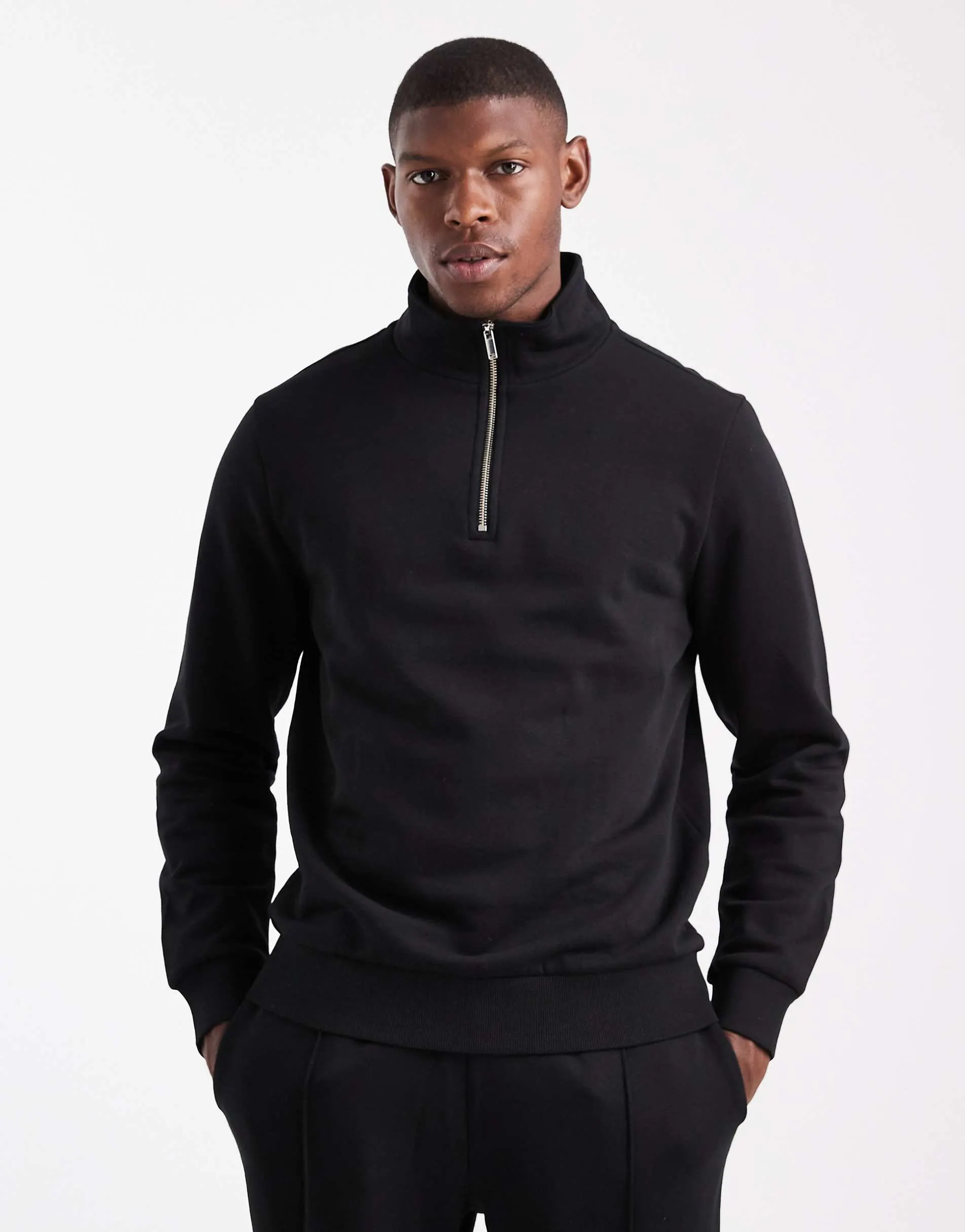 New Look 1/4 zip funnel neck sweatshirt in black 300gsm