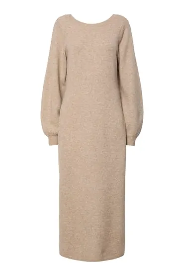 Vestido largo punto escote