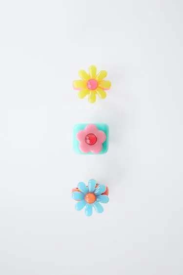 THREE-PACK FLOWER RINGS