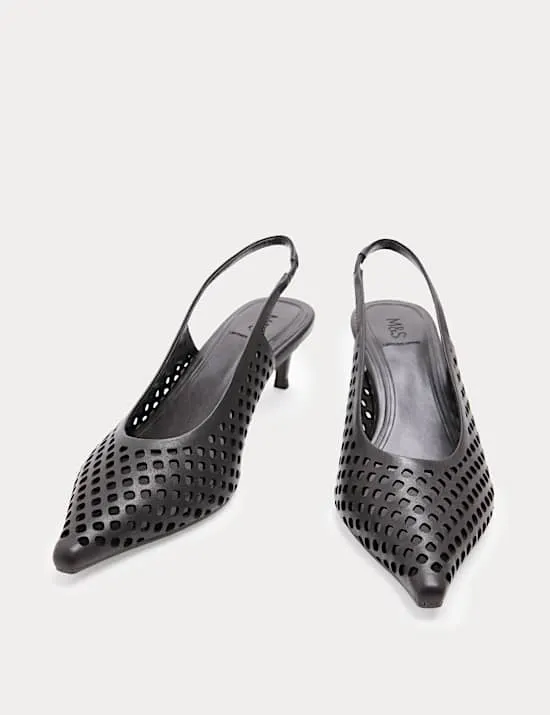 Ledersandalen mit Fersenriemen und Laserschnitt
