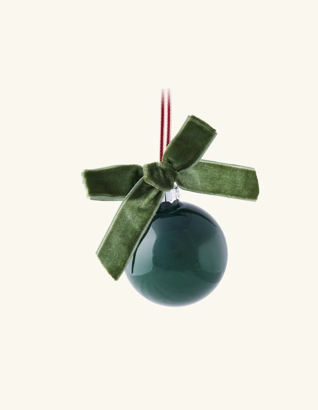 Julekule med fløyelsbånd