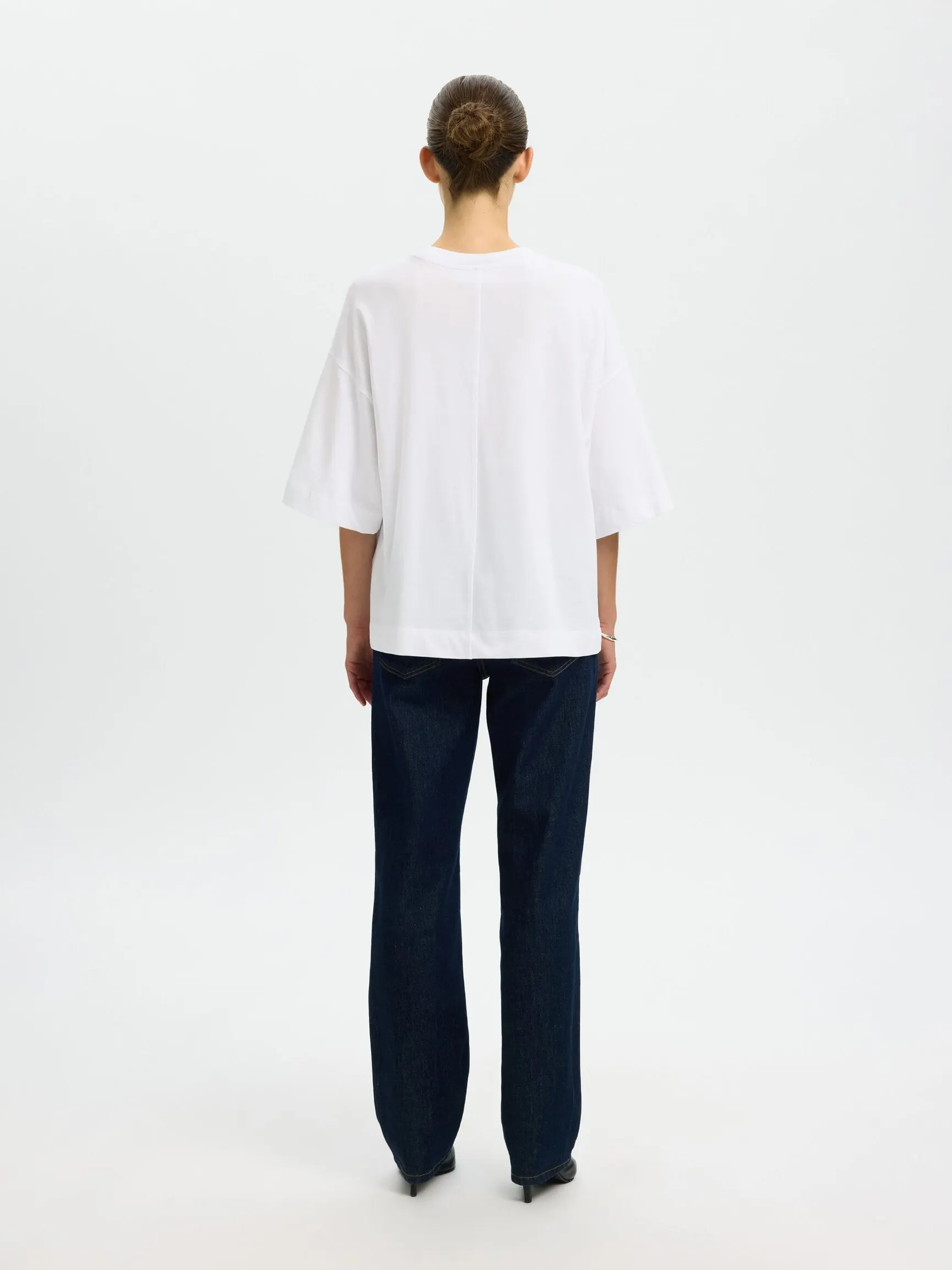 ESSENSIELT OVERSIZED T-SKJORTE