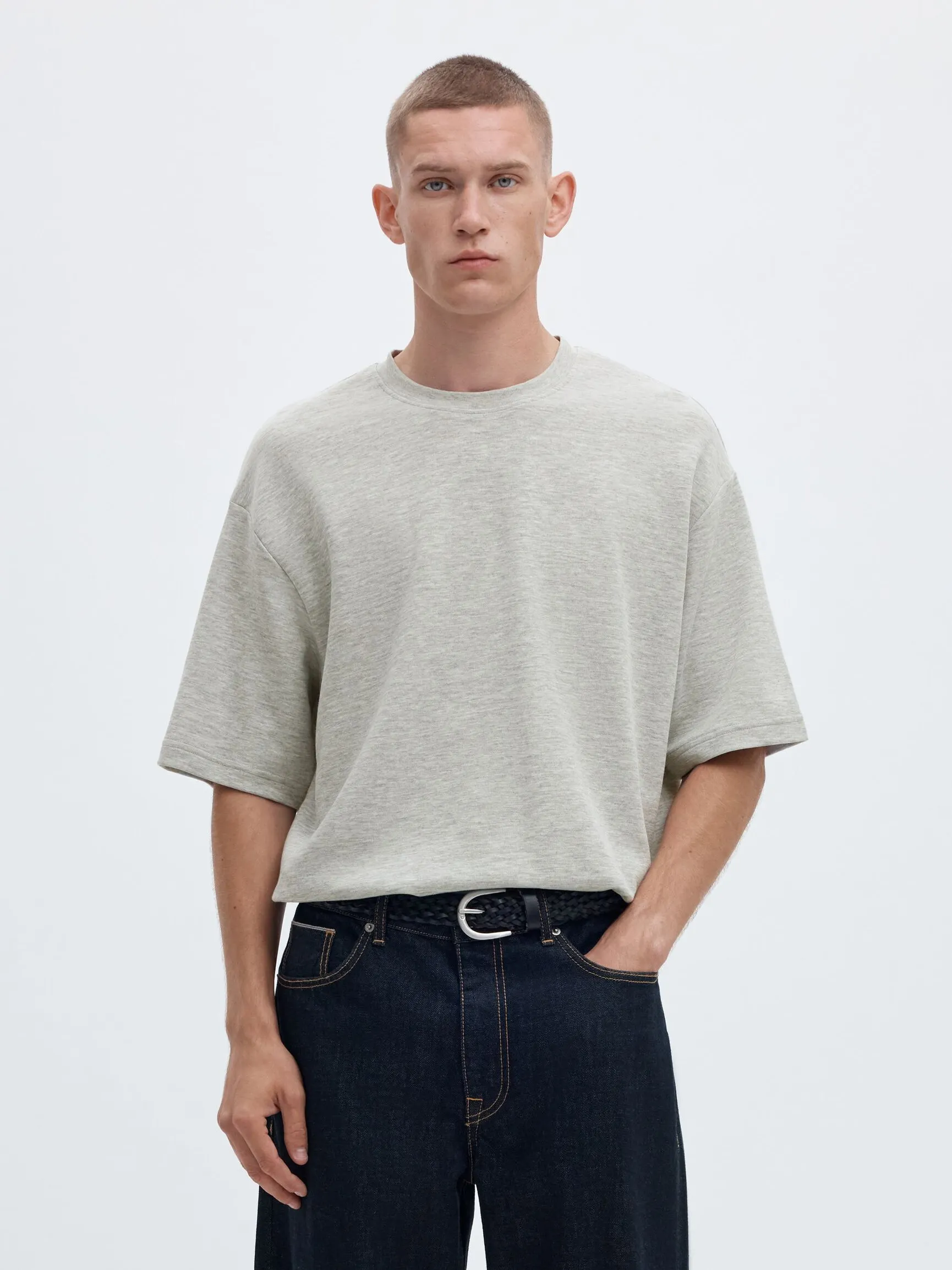 LOOSE FIT T-SKJORTE