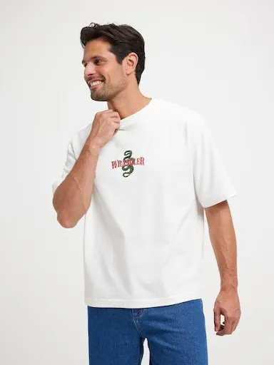 Wrangler Cactus Cowboy Boxcar Tee In Vintage White