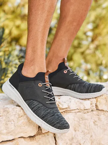 Lightweight Slip-in Sneaker Black