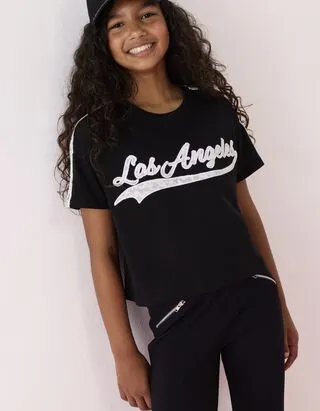 T-shirt - Inserto in pizzo - Nero