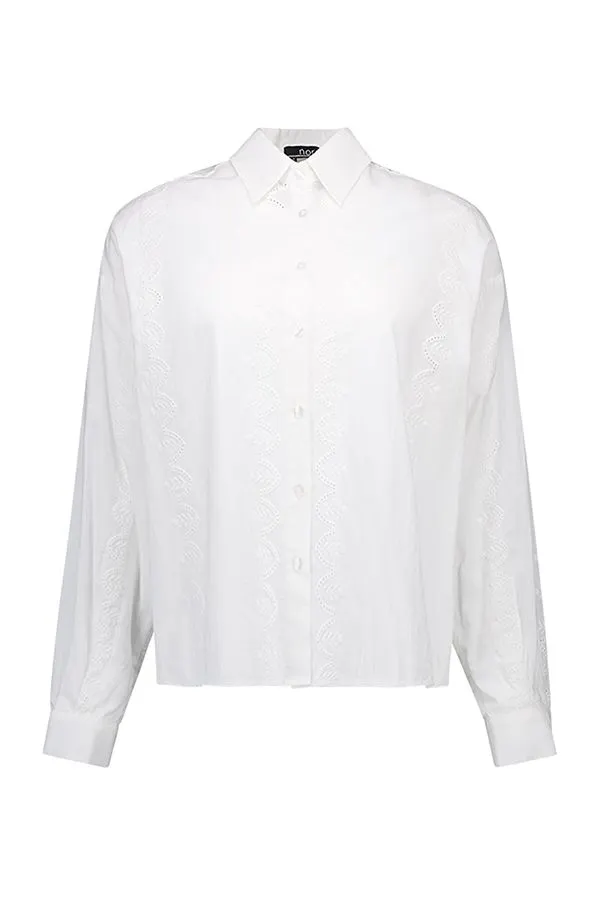 Off-white blouse met borduursels
