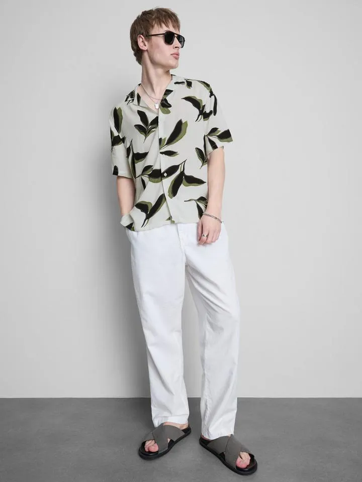 Chemise à manches courtes à motif botanique
