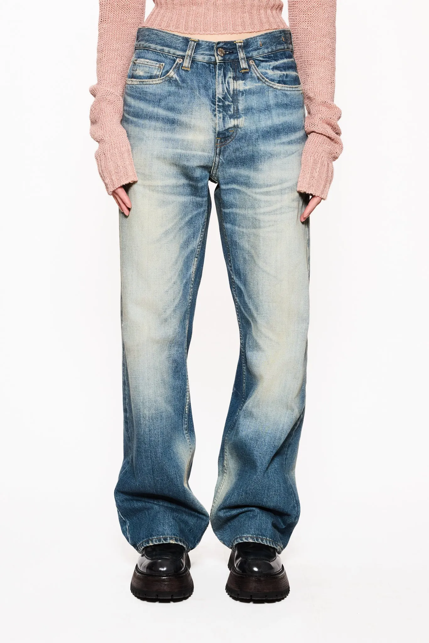 Loose-Fit Jeans