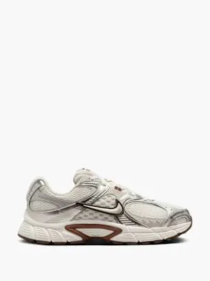 V5 RNR Sneaker