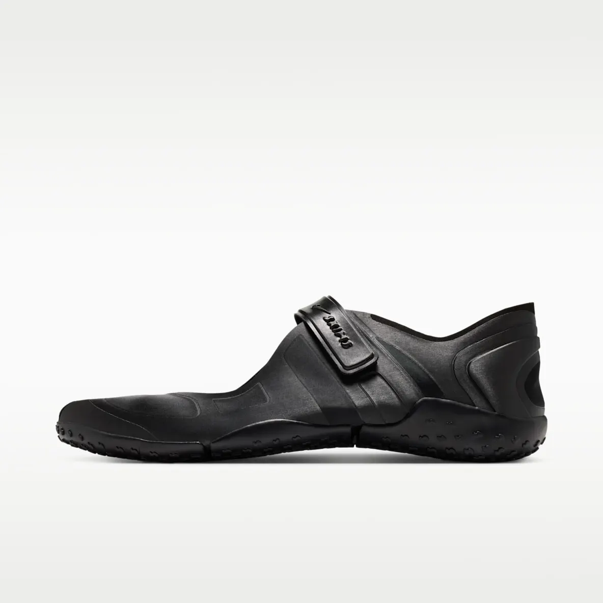 NikeSKIMS Rift sateng