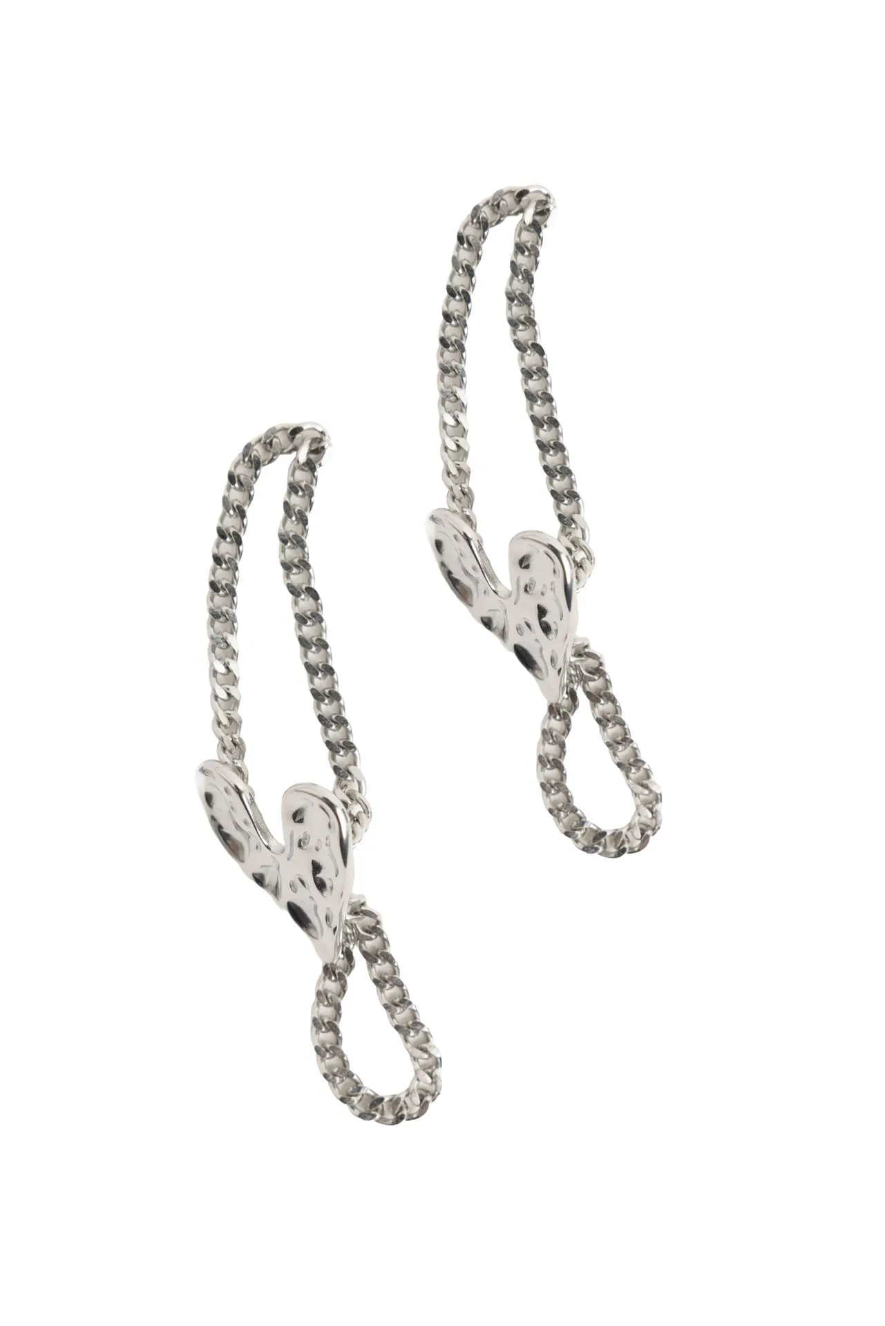 Zilverkleurige hartjes oorbellen