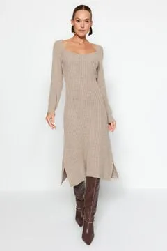 Vestido midi ajustado manga larga