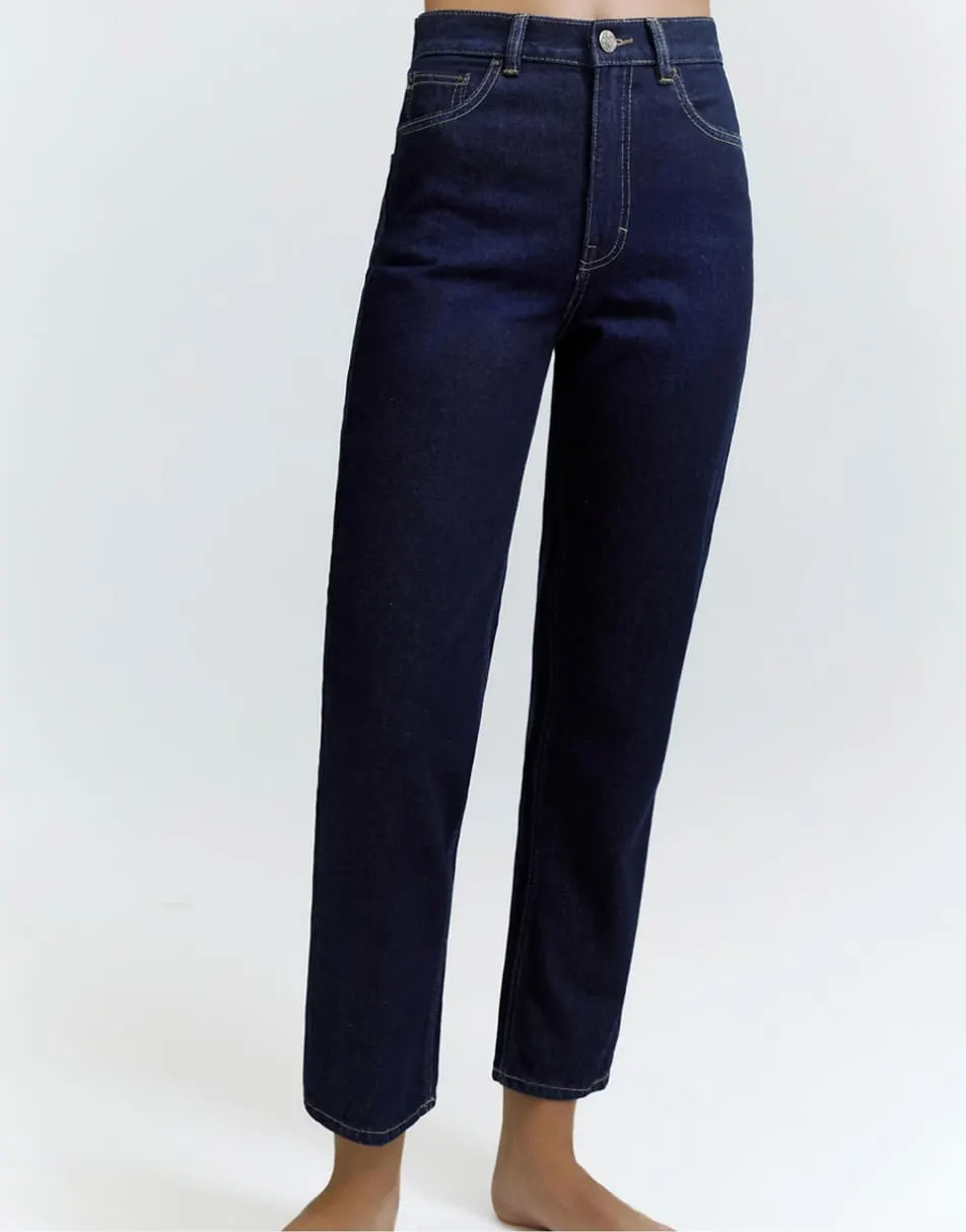 Pull&Bear High-waist mom fit jeans in ink blue