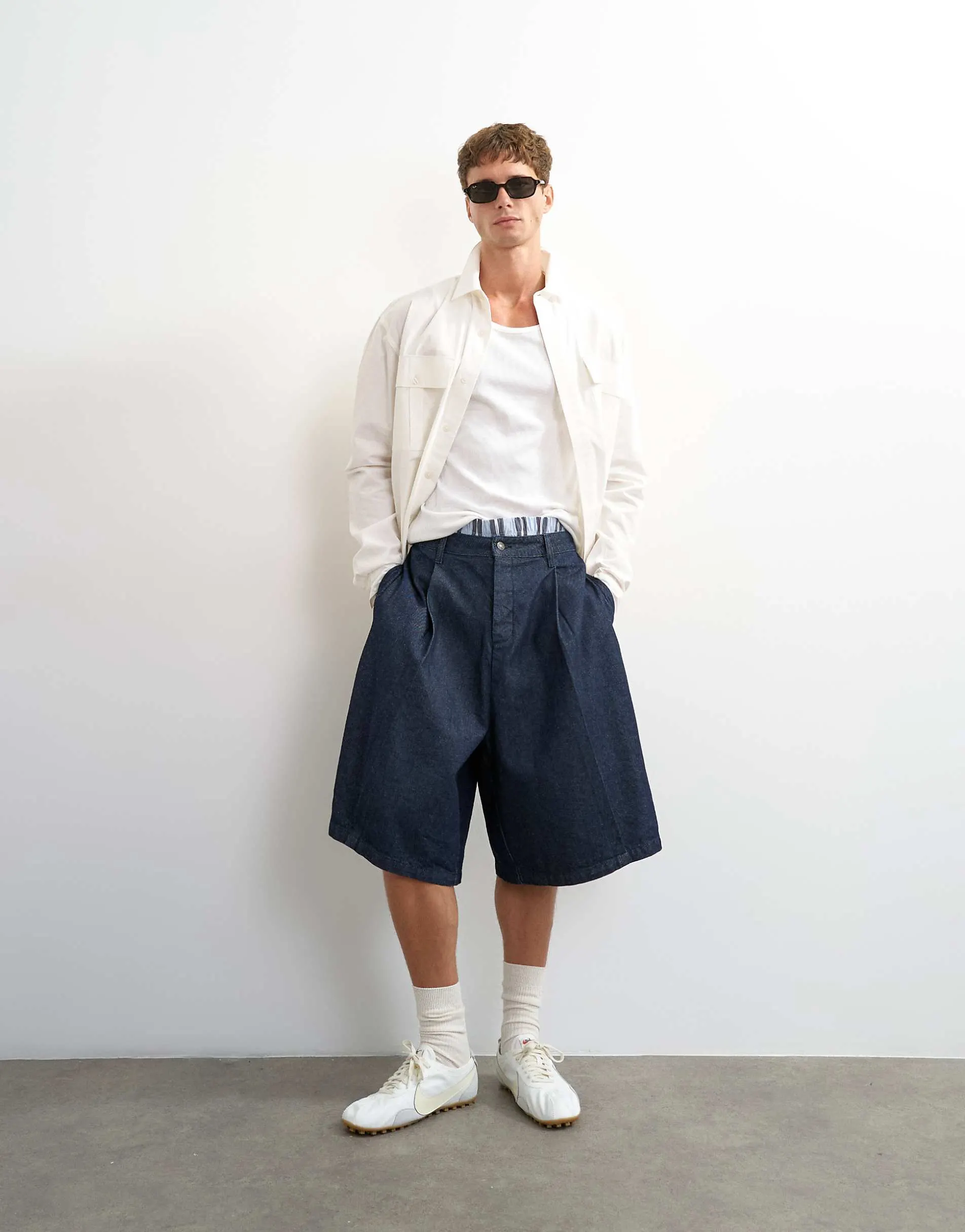 Topman wide leg denim bermuda short with pronounced pleat in raw