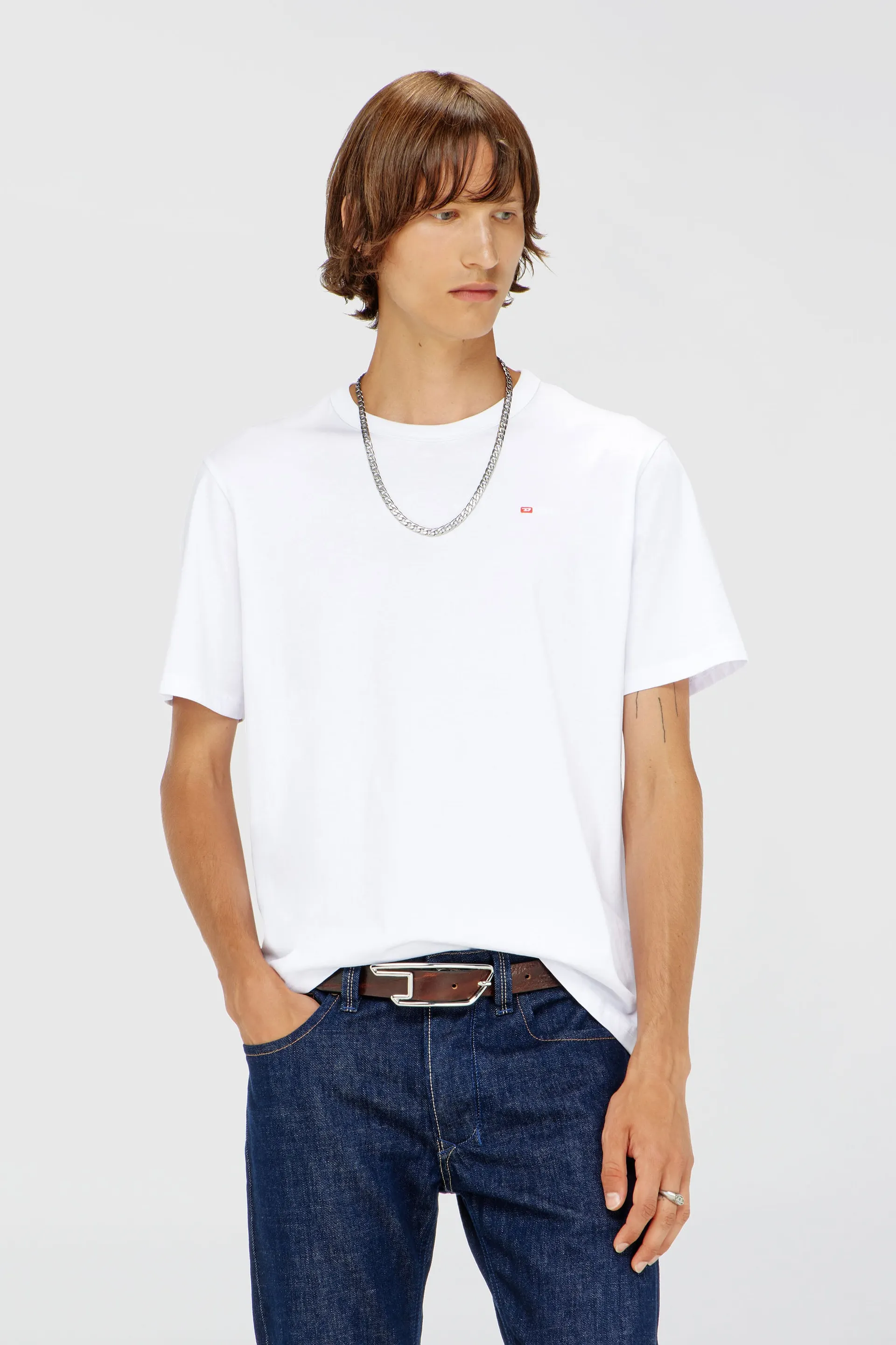 T-shirt with micro-embroidered logo