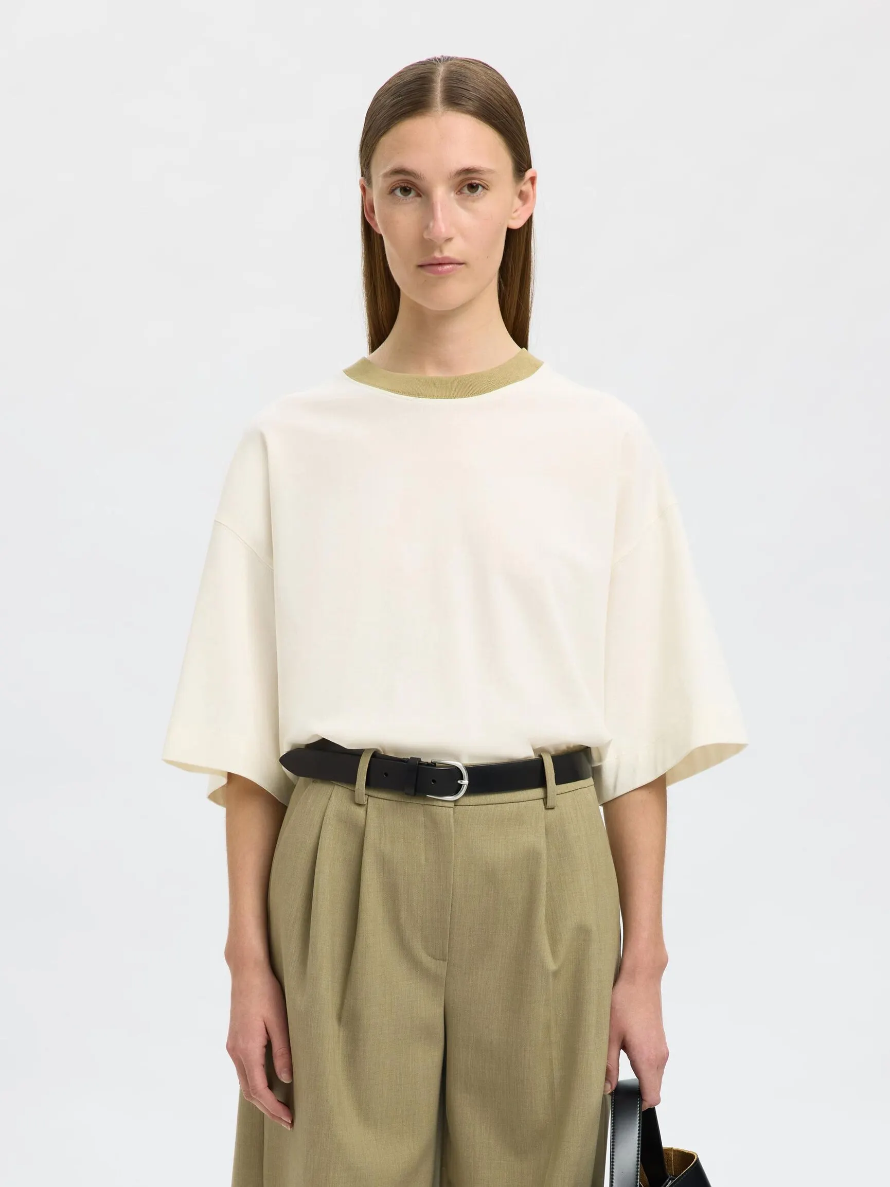 BOMULL OVERSIZED T-SKJORTE