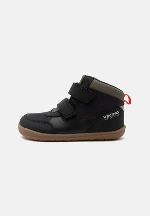 ASPEN BAREFOOT MID WP UNISEX - Støvletter - black