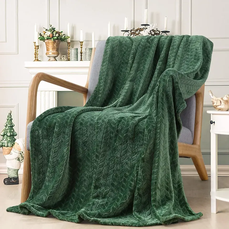 Inhand Fleece Throw Blanket, Super Soft Flannel Cozy for Adults, Washable Lightweight for Couch, Sofa, Bed, Office, Warm Plush for All Season, Green, 50"×60"