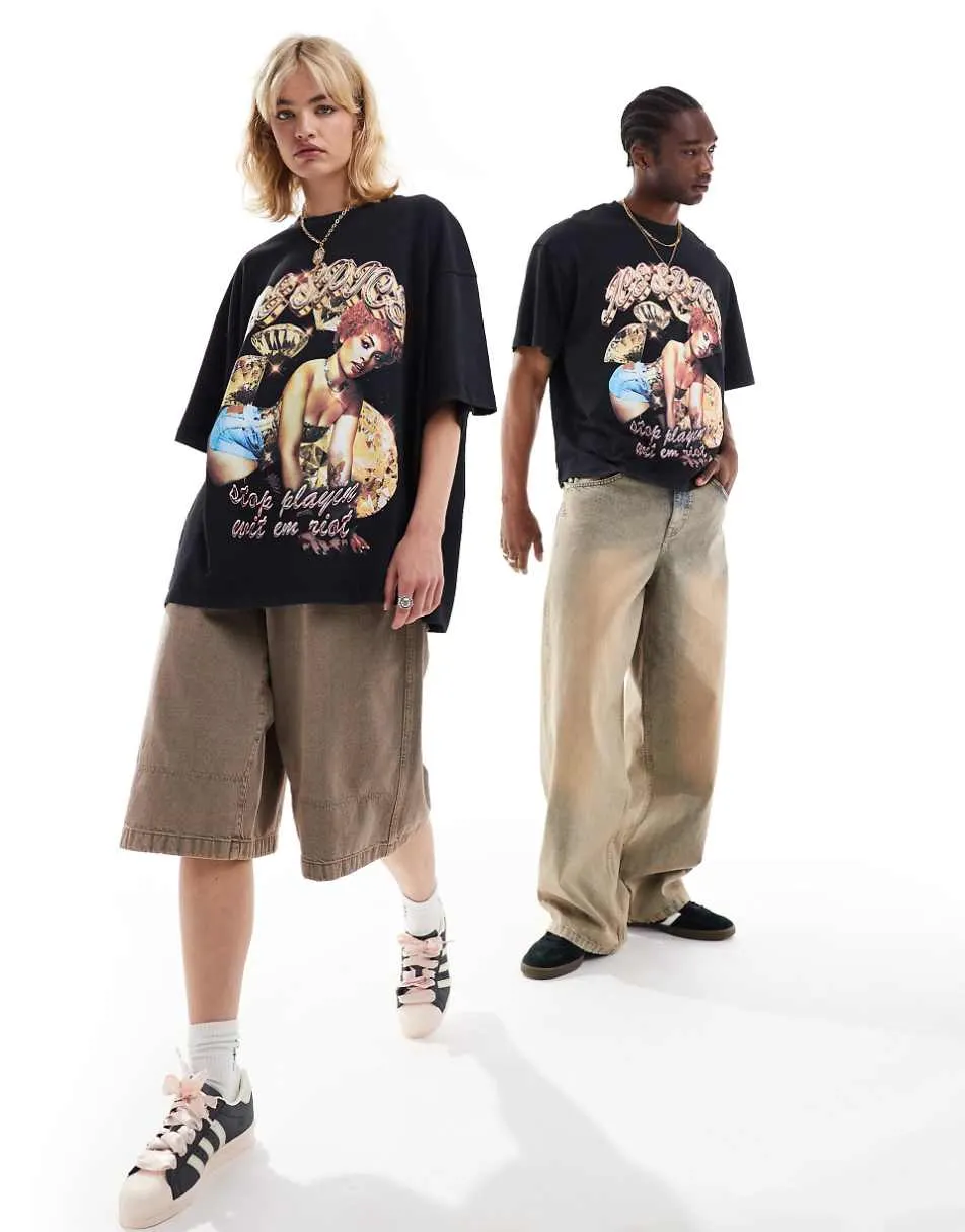 COLLUSION Unisex ICE SPICE licence music festival skate t-shirt in black with print