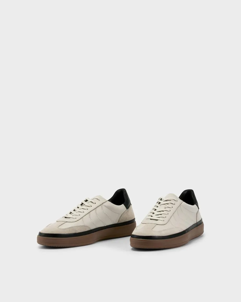 Leo Sneakers