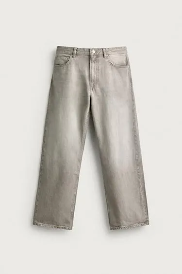LOOSE FIT JEANS