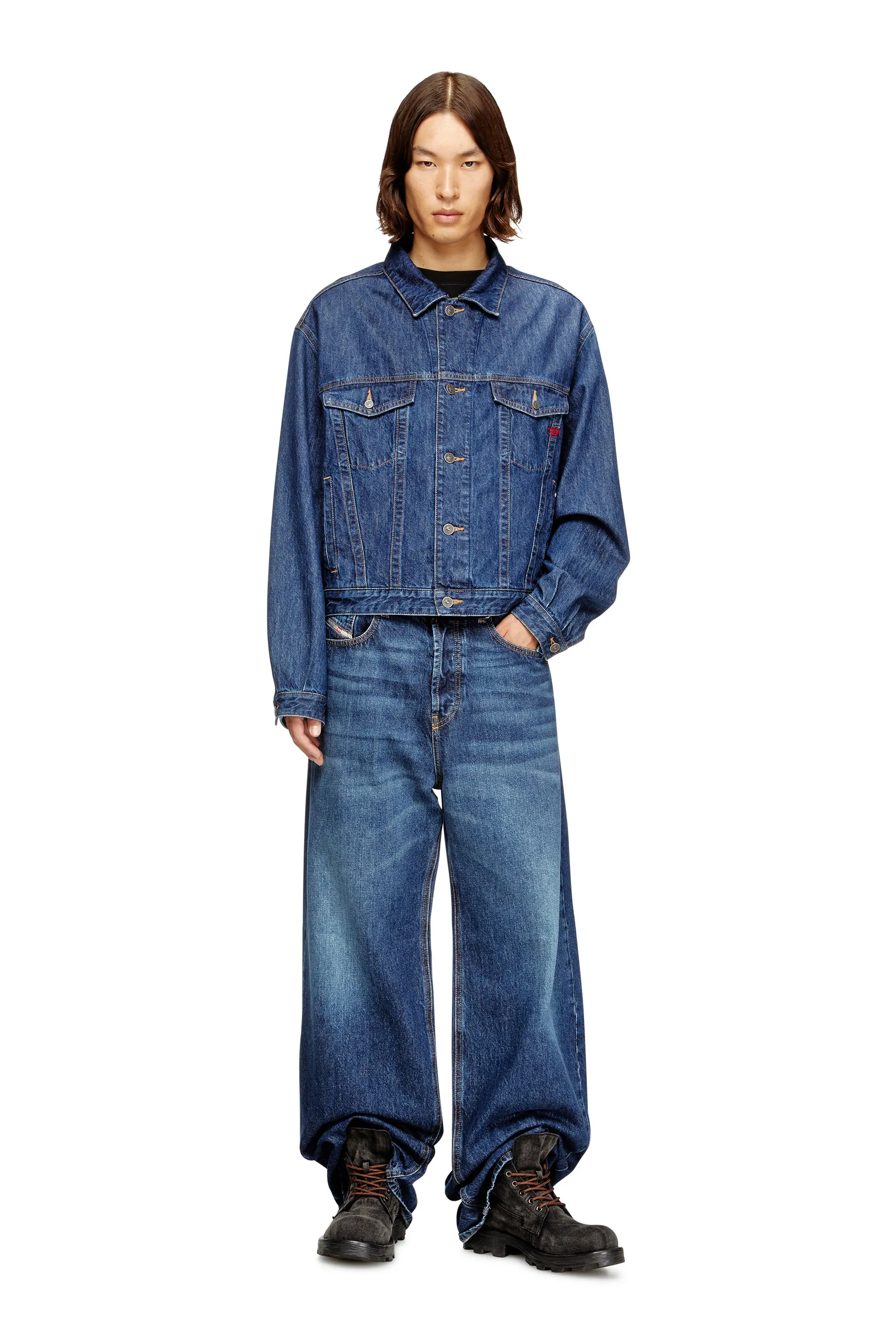 Trucker jacket in denim