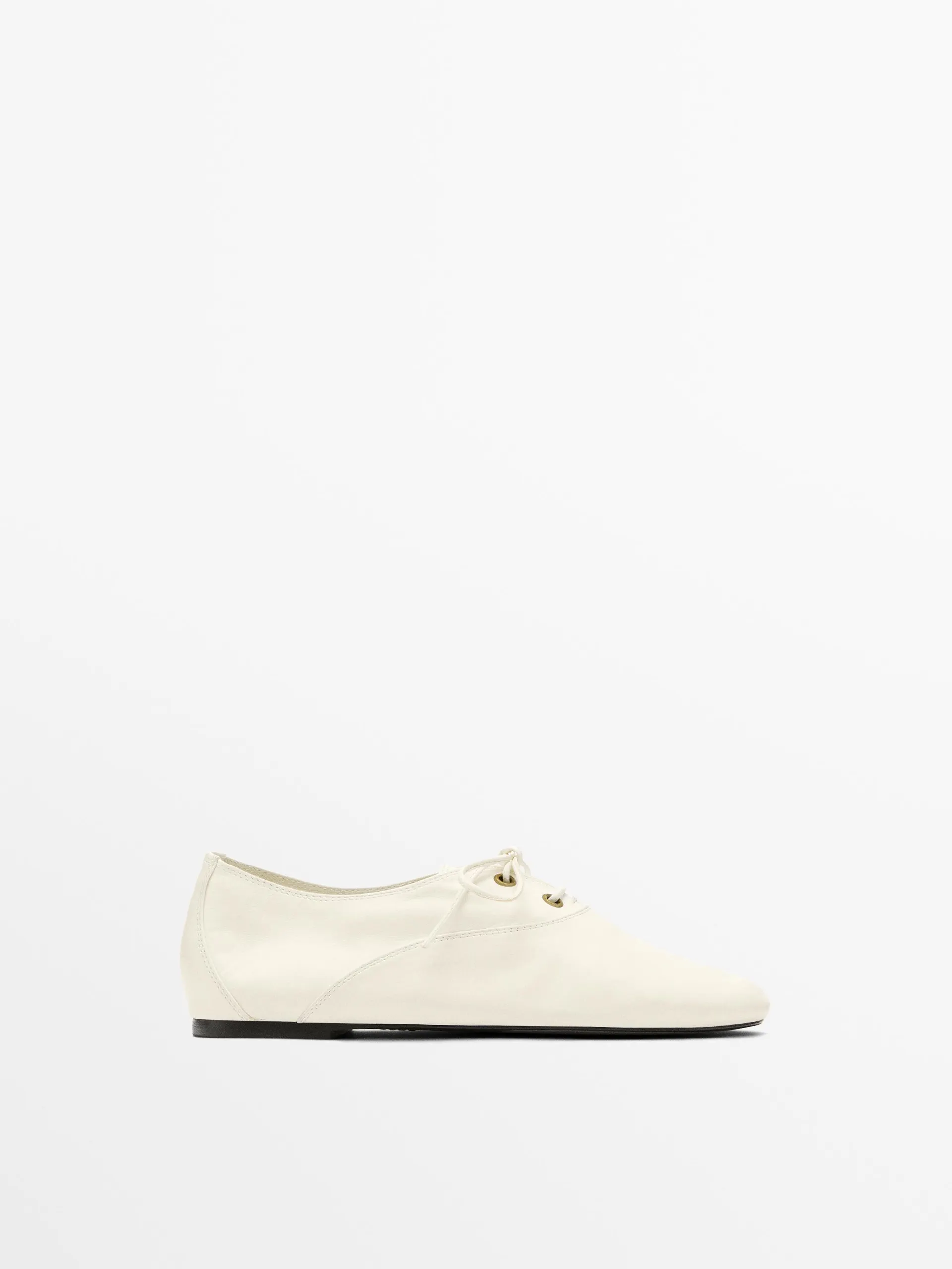Zachte leren schoenen met veters