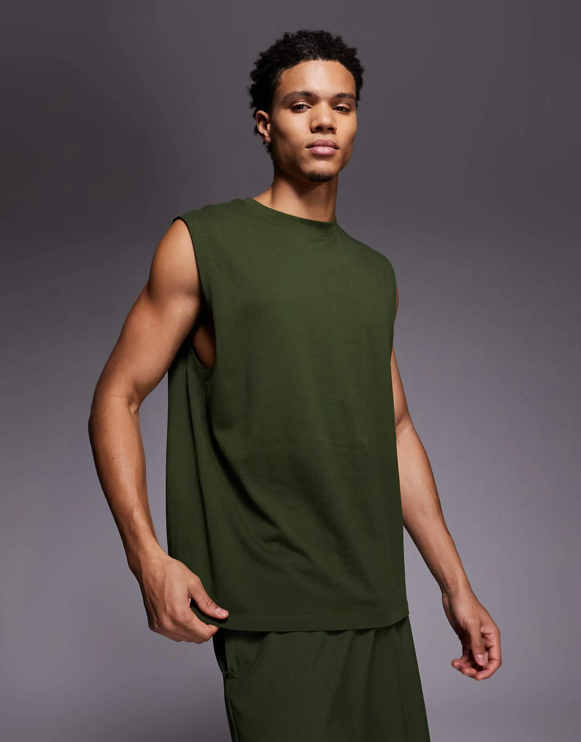 4505 Icon cotton oversized pump training tank with quick dry finish in washed khaki