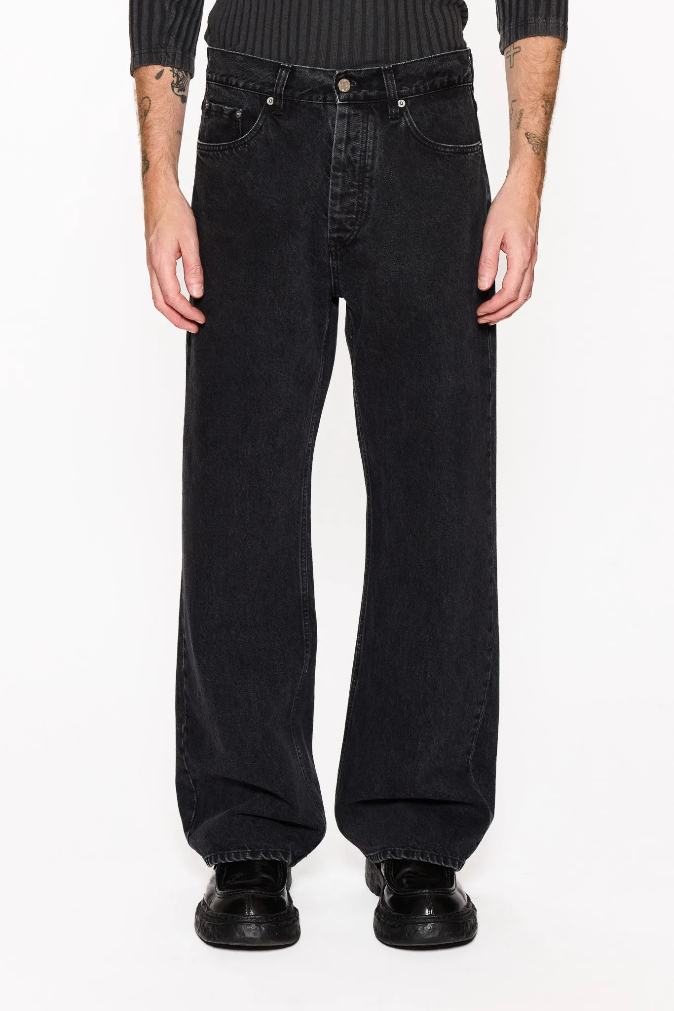 Loose-Fit Jeans