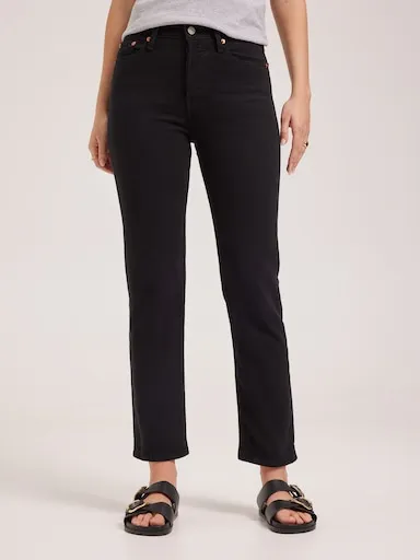 Levi's Wedgie Straight Jean In Black Sprout