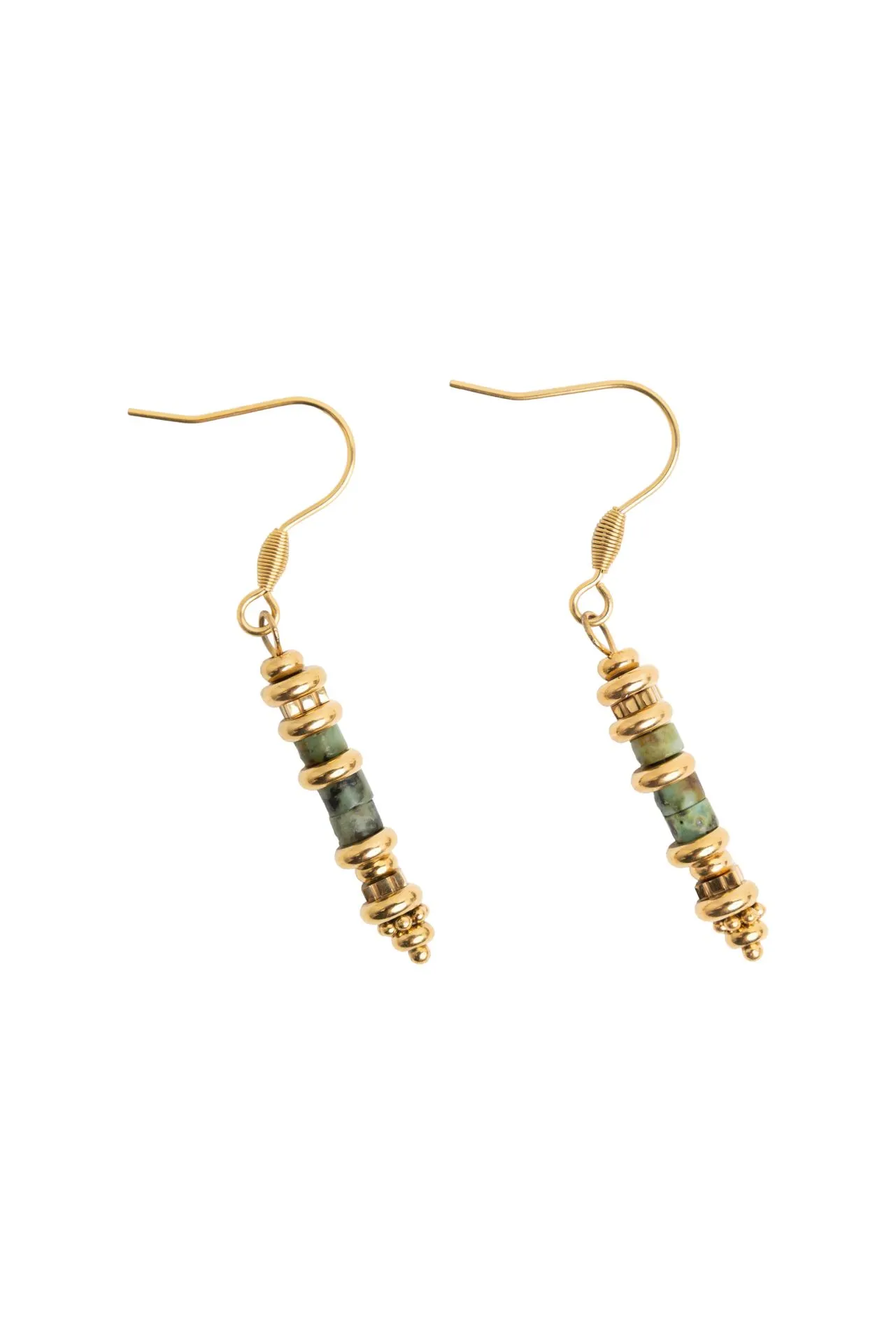 Goudkleurige oorbellen met kralen