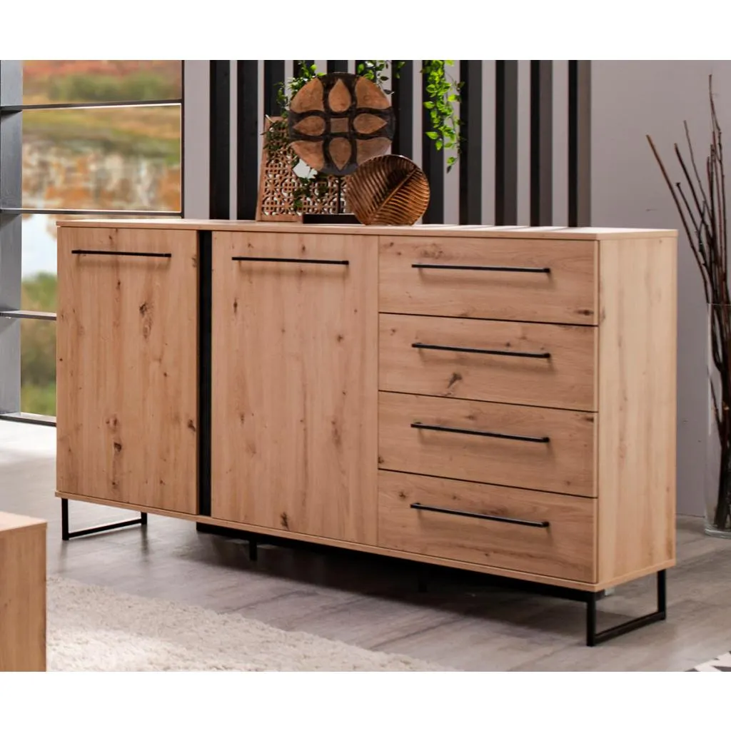 Aparador de estilo moderno en roble y negro forja