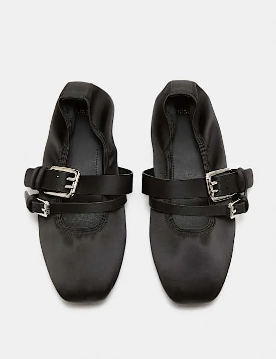 Flache Mary Jane Ballerinas aus Satin mit Doppelschnalle